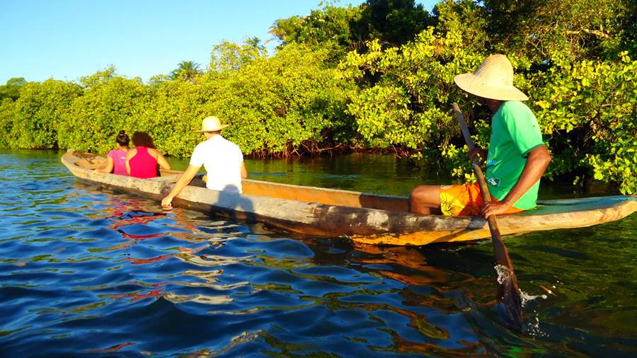Passeio de Canoa